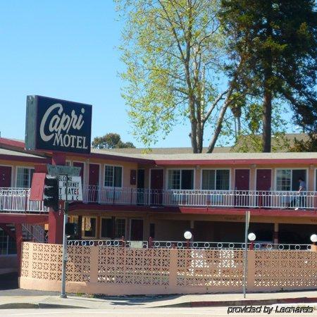 Capri Boardwalk Motel
